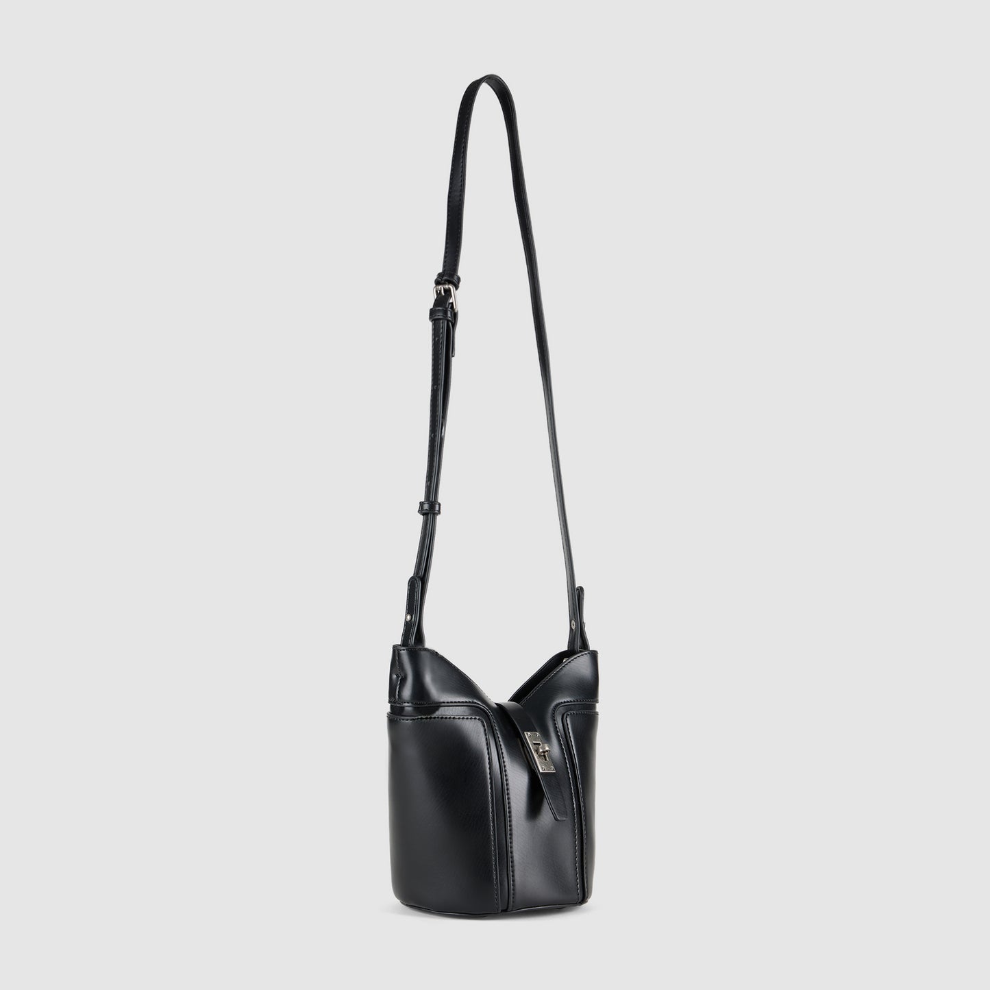 Abby Bucket Bag