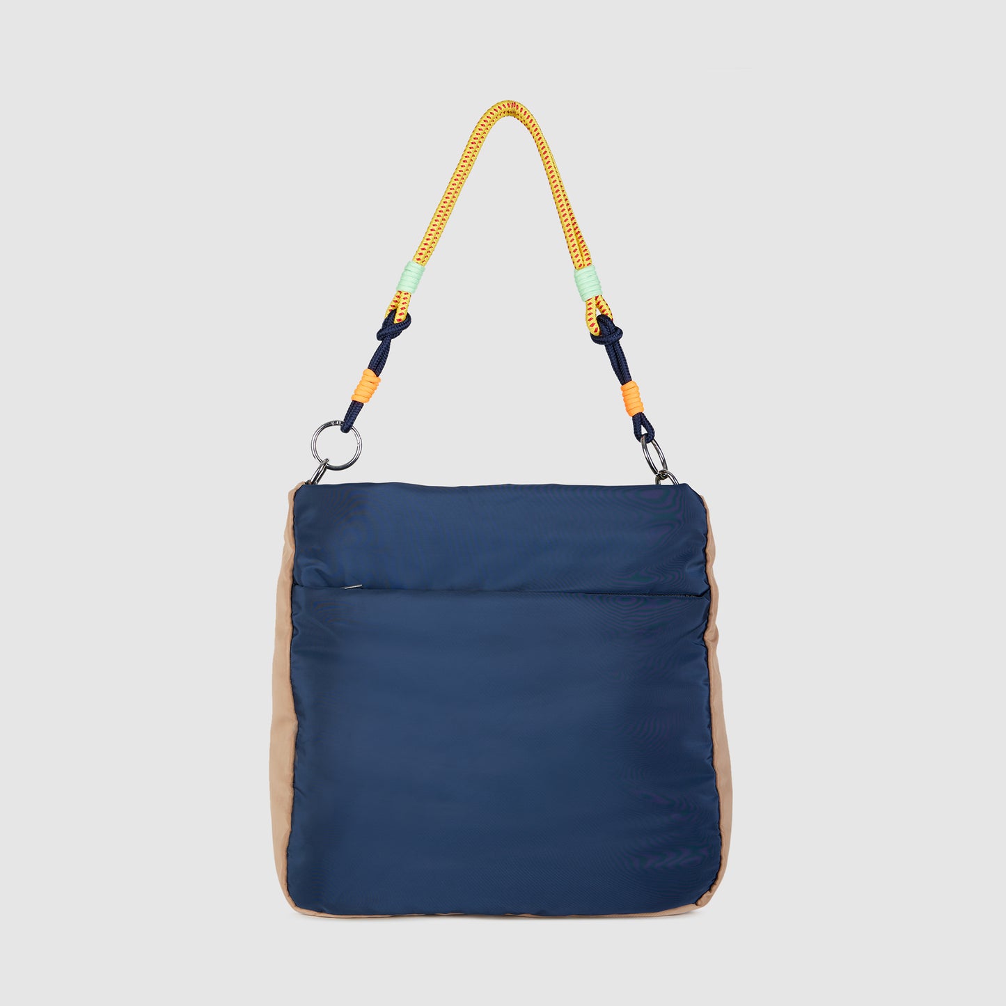Ari Travel Bag