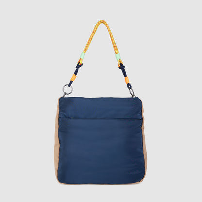 Ari Travel Bag