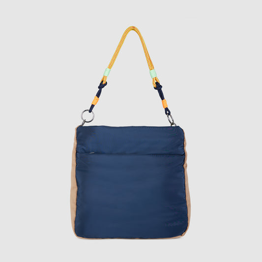 Ari Travel Bag