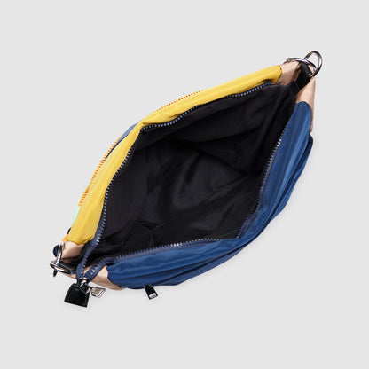 Ari Travel Bag
