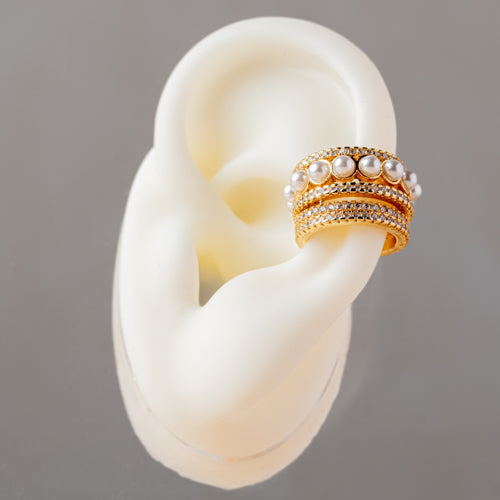 Diamond & Pearl Ear Cuff