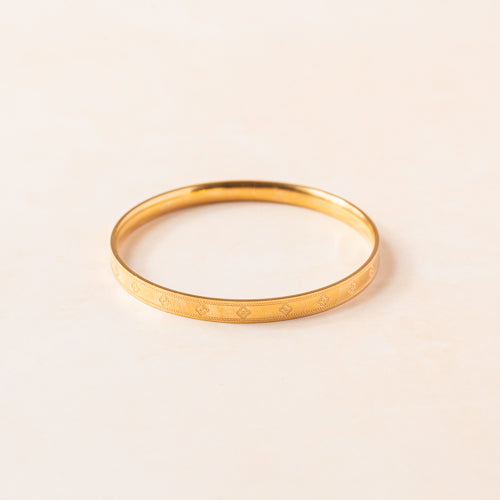Classic Motif Bangle