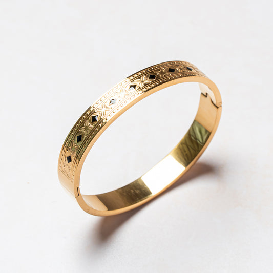 Heritage Engraved Bracelet (Black)