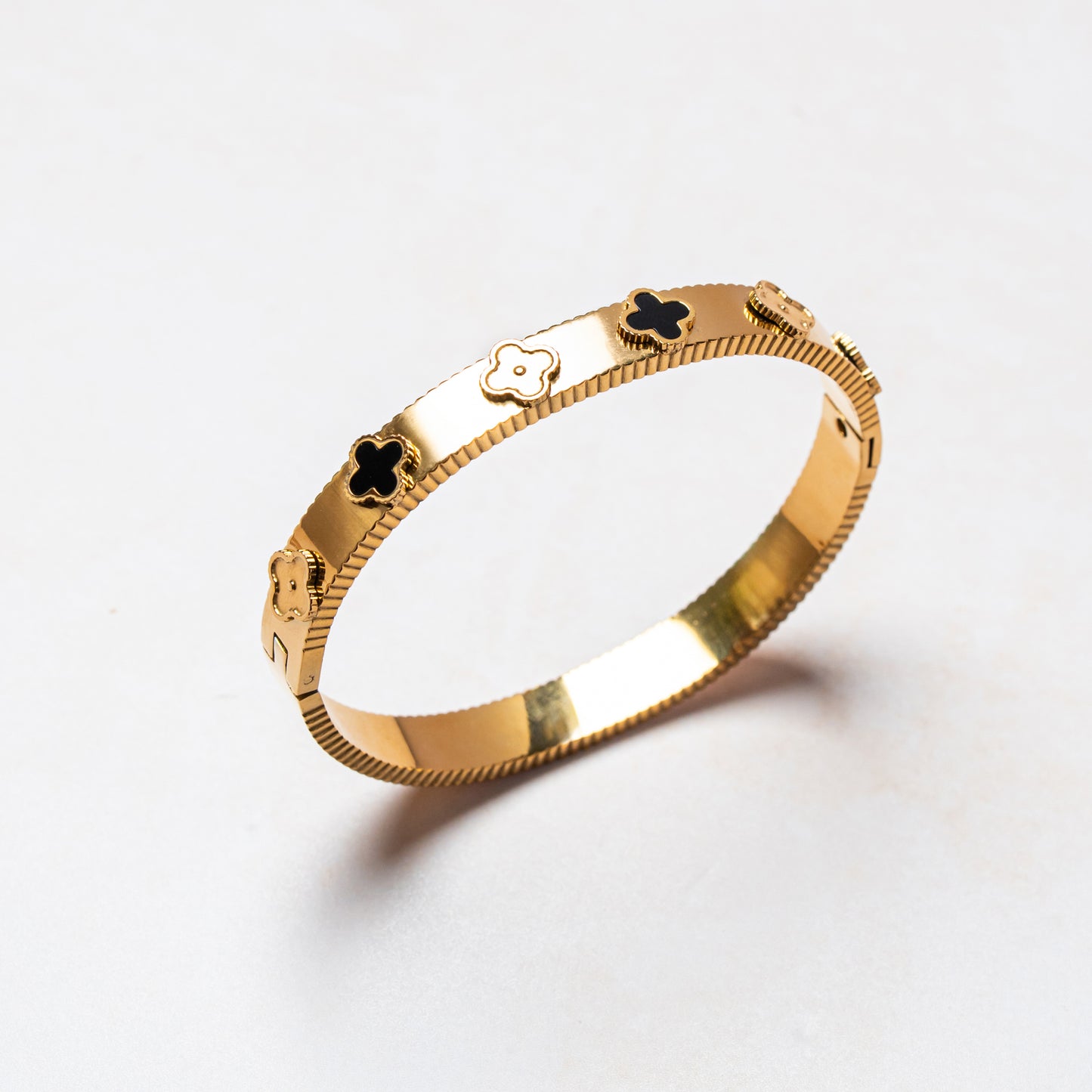 Dual-Tone Clover Bracelet