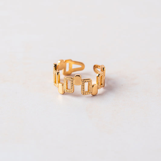 ⁠Geometric Cut Open Ring