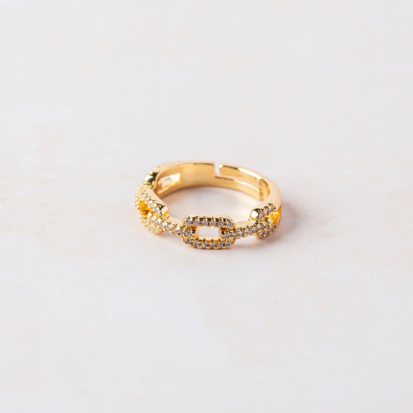 Sparkling Chain Link Ring