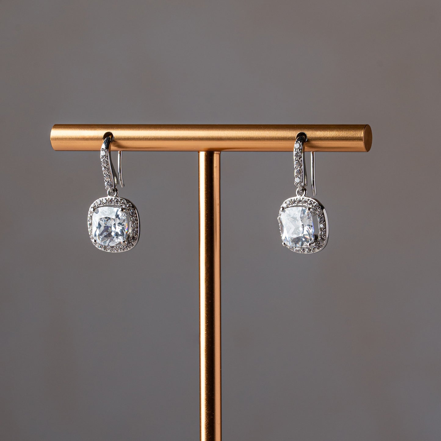 Cushion Spark Hoops