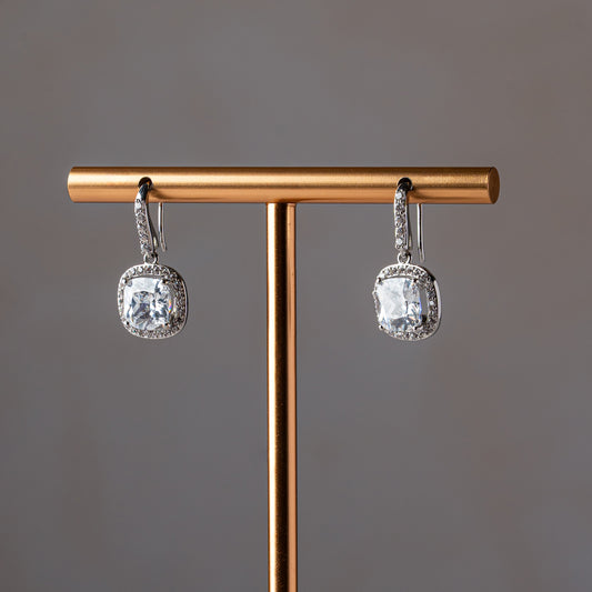 Cushion Spark Hoops