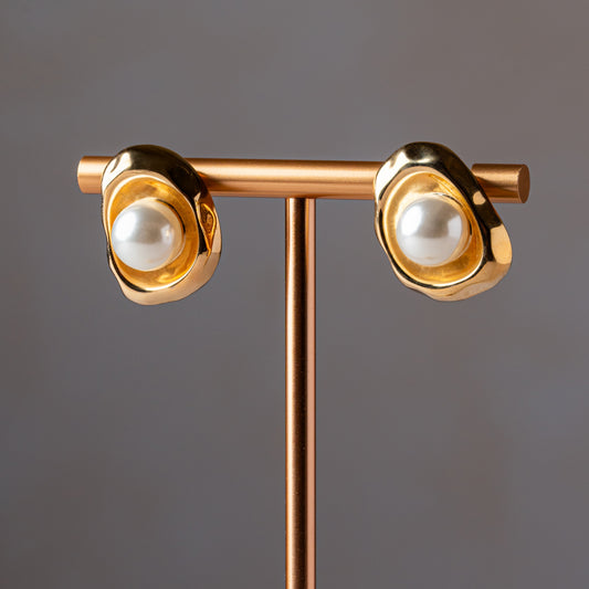 Sculpted Pearl Studs