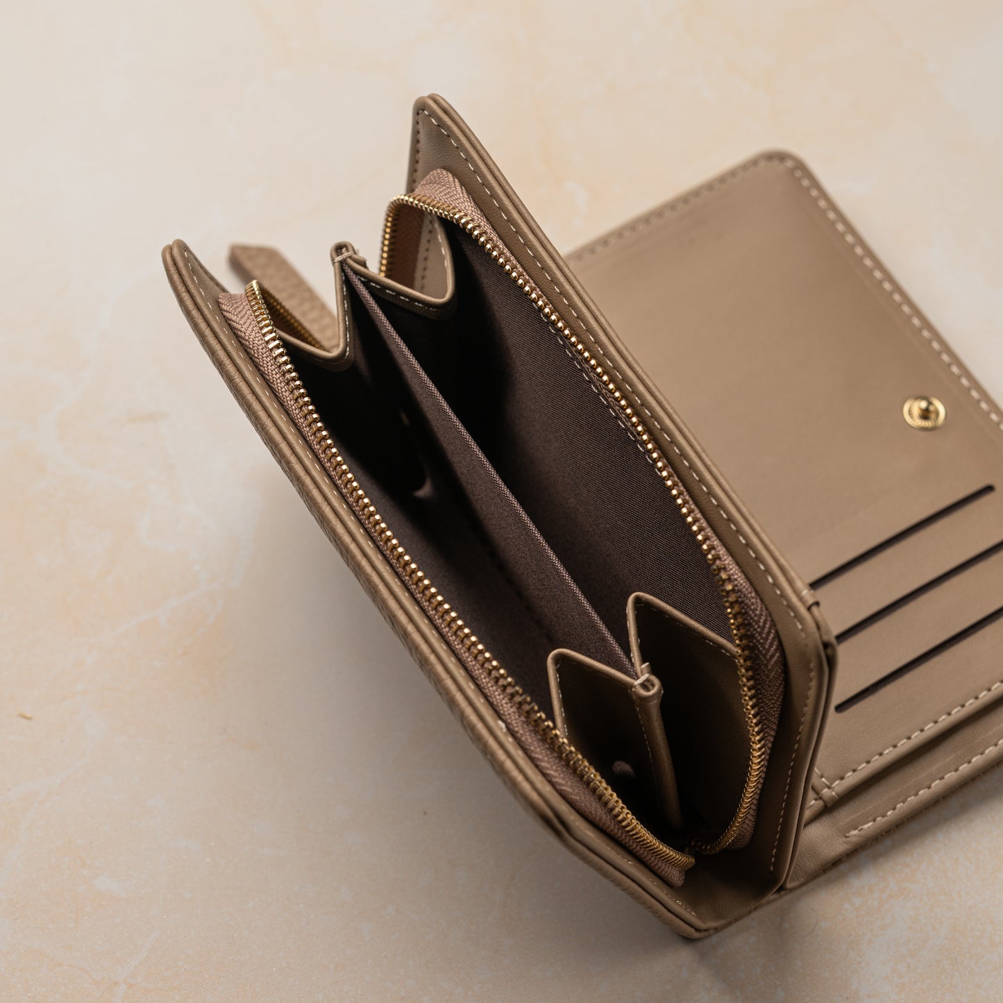 Ally Wallet (Medium)