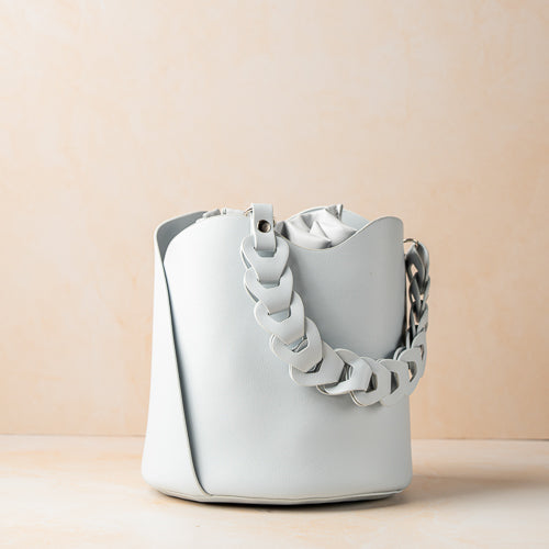 Izzie Bucketbag