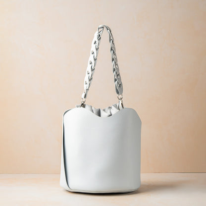 Izzie Bucketbag