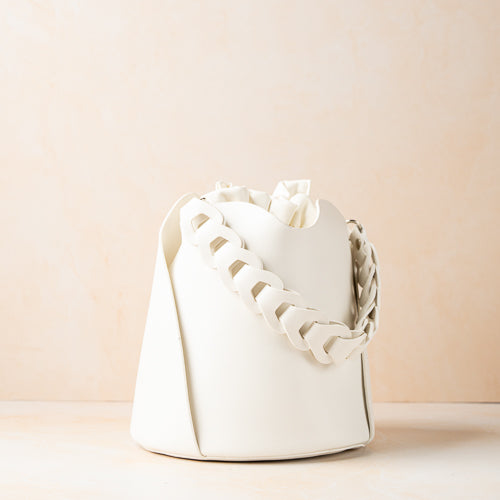 Izzie Bucketbag