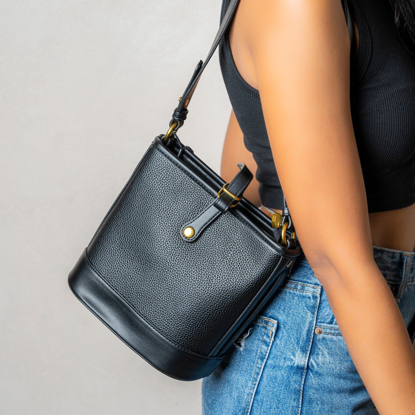 Iris Shoulder Bag